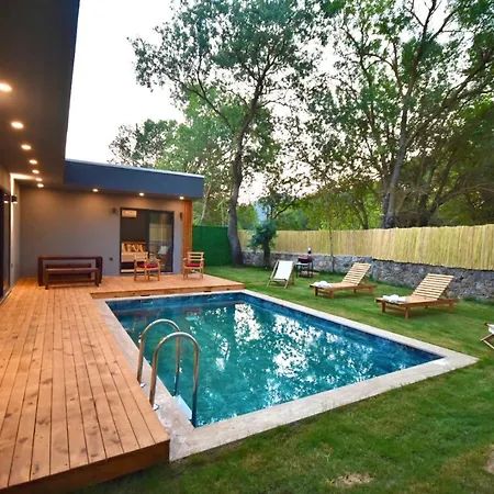 Lavinya - Kaykoeyde 2 Yatak Odali Tatil Villasi Φετιγιέ