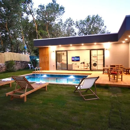 Lavinya - Kayköyde 2 Yatak Odalı Tatil Villası Fethiye